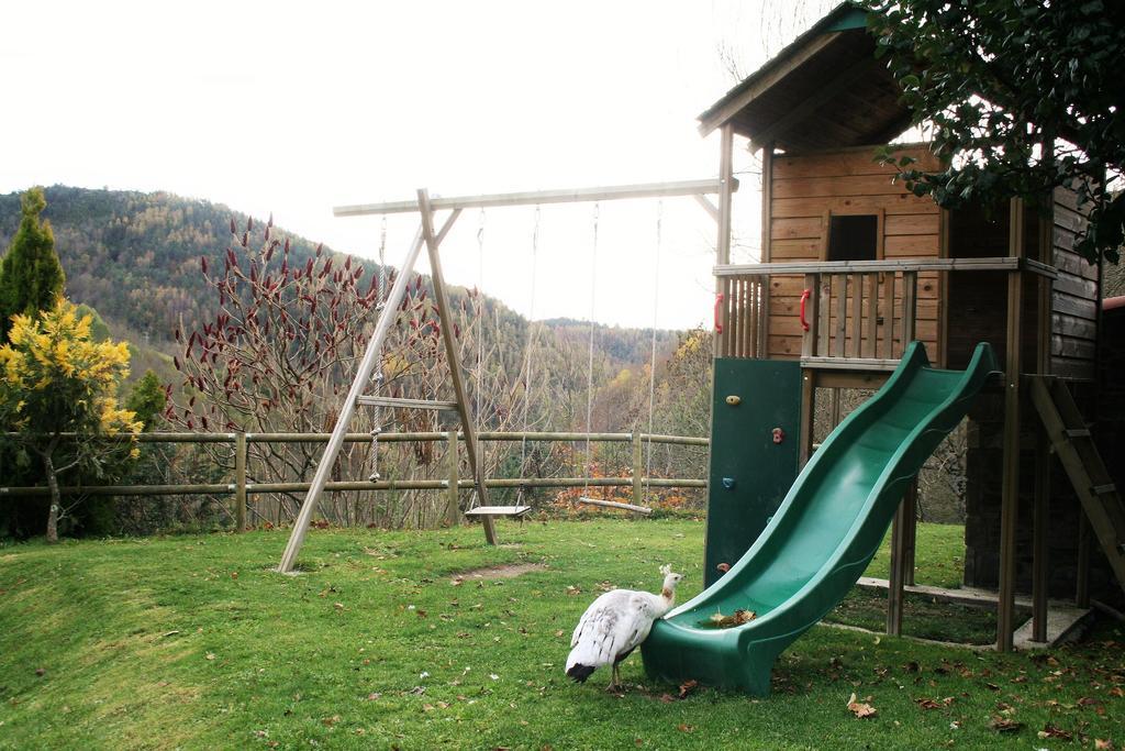 Apartamentos Rurales Les Barnedes 몰로 외부 사진