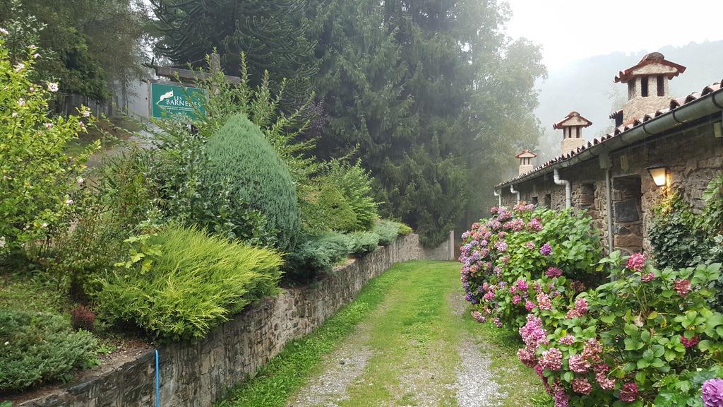Apartamentos Rurales Les Barnedes 몰로 외부 사진