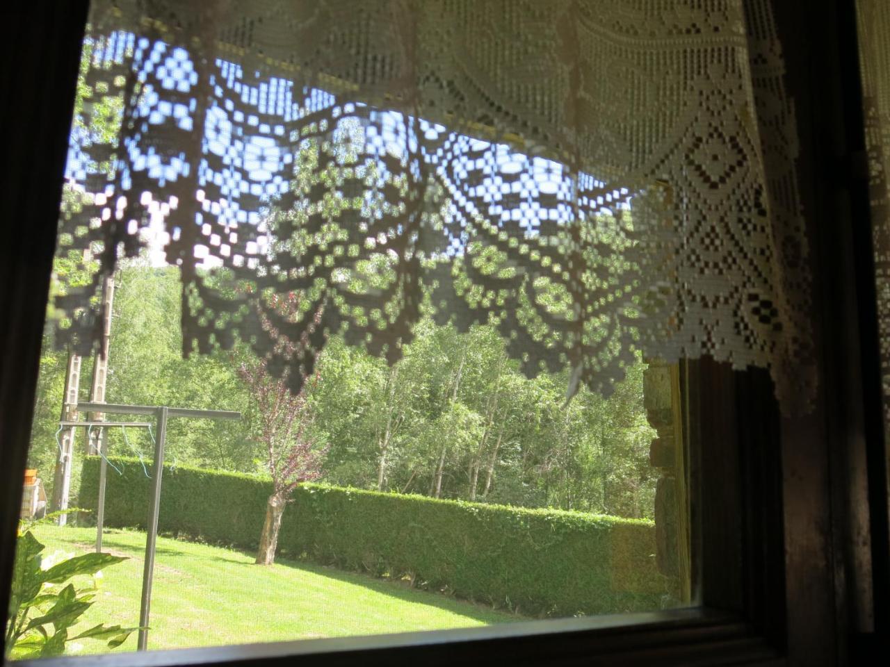 Apartamentos Rurales Les Barnedes 몰로 외부 사진