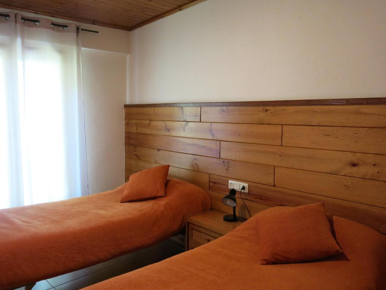 Apartamentos Rurales Les Barnedes 몰로 외부 사진