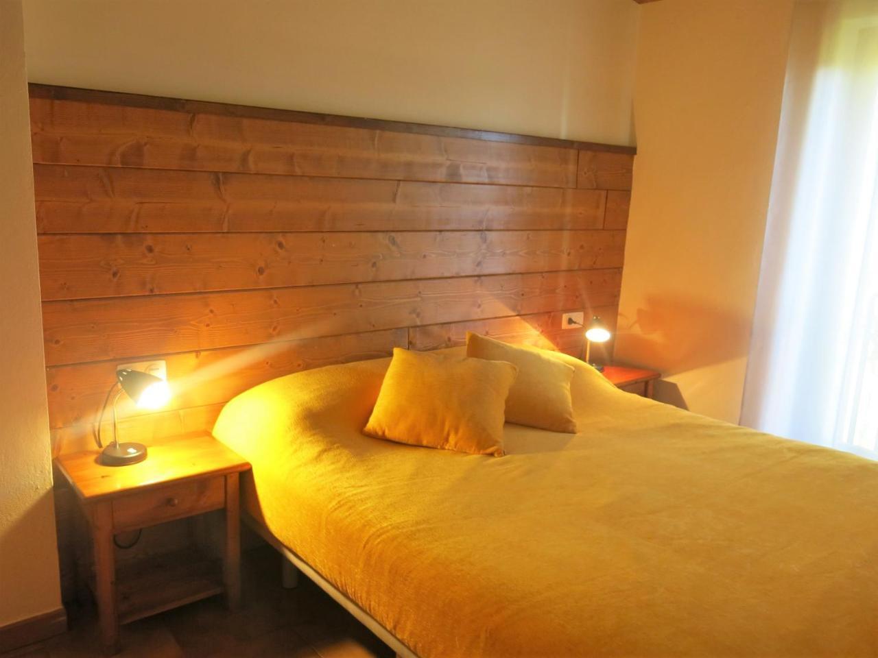 Apartamentos Rurales Les Barnedes 몰로 외부 사진