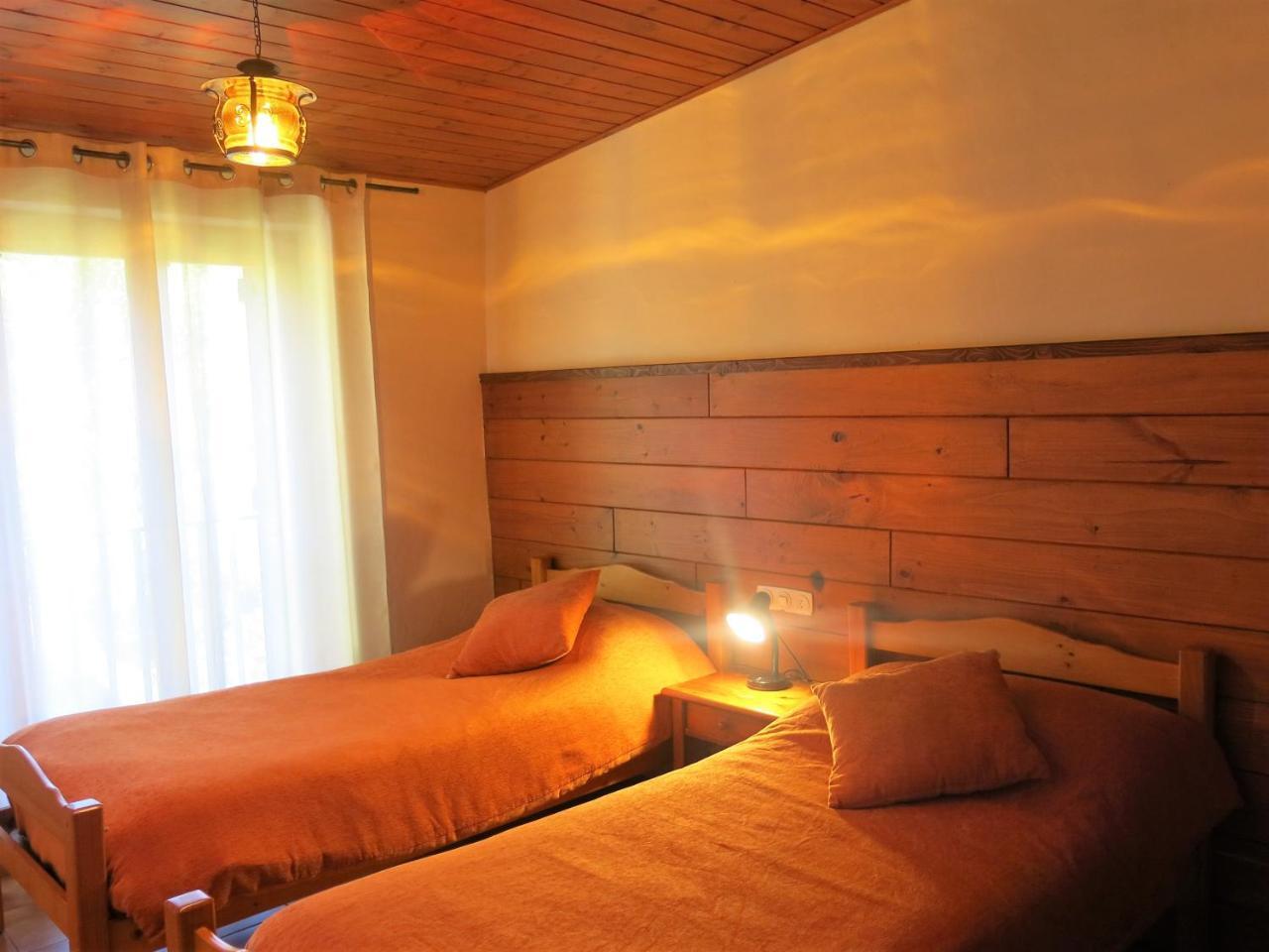 Apartamentos Rurales Les Barnedes 몰로 외부 사진