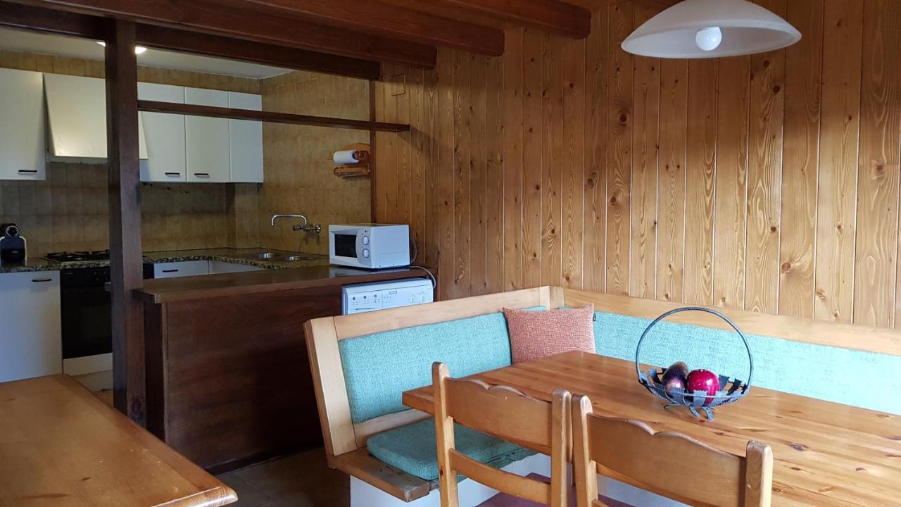 Apartamentos Rurales Les Barnedes 몰로 외부 사진